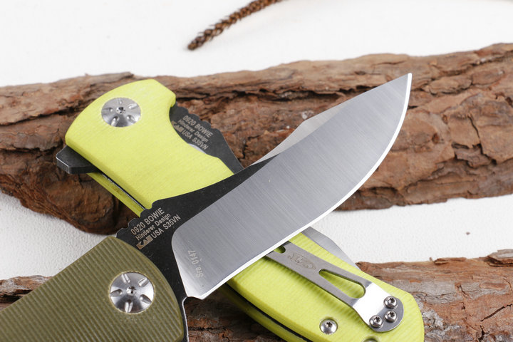 ZT0920 Zero Tolerance  two colors fast opening bearing folding knife UD405157